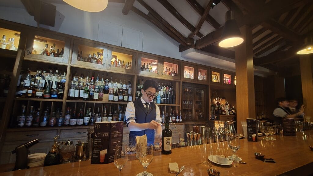 whisky bar in seoul