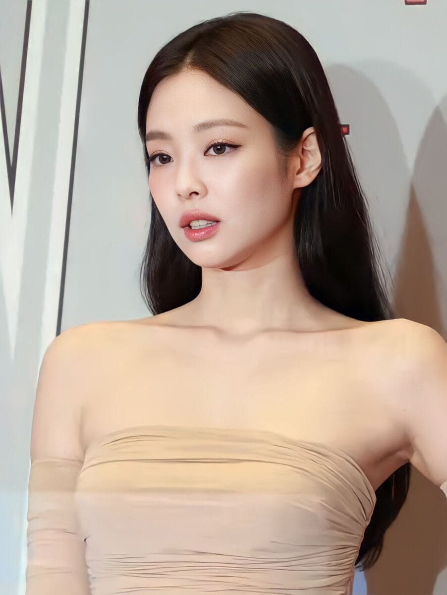 Jennie in a promotional photo
