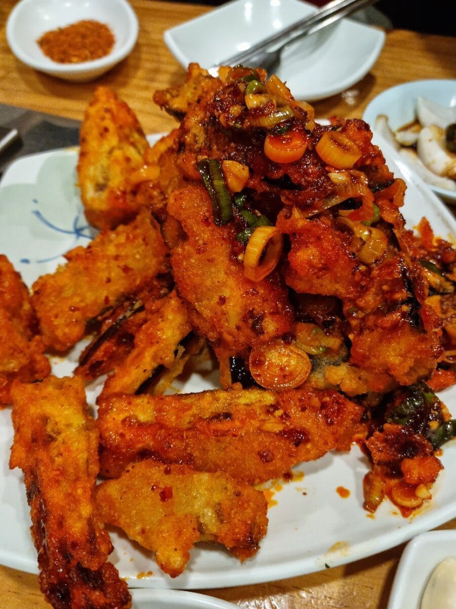 예전에 양꼬치 안했을 때부터 다녔어서, 항상 요리만 먹었는데. 어느 날 부턴가 양꼬치를 하기 시작하고, 장사