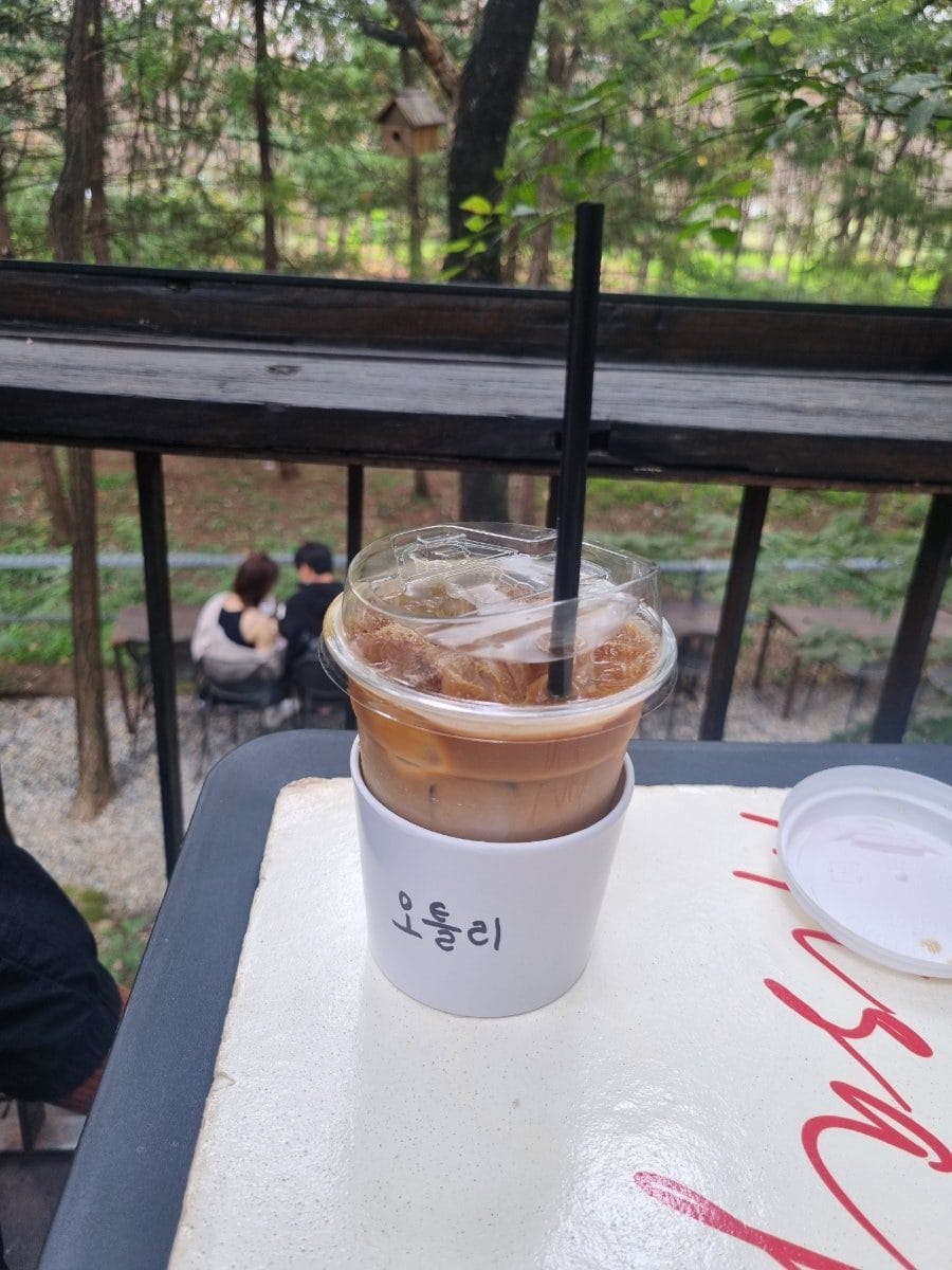 아이 동반한 사람들은 이렇게 그림그릴 수 있는 공간들도 있었다. ㅎㅎ
