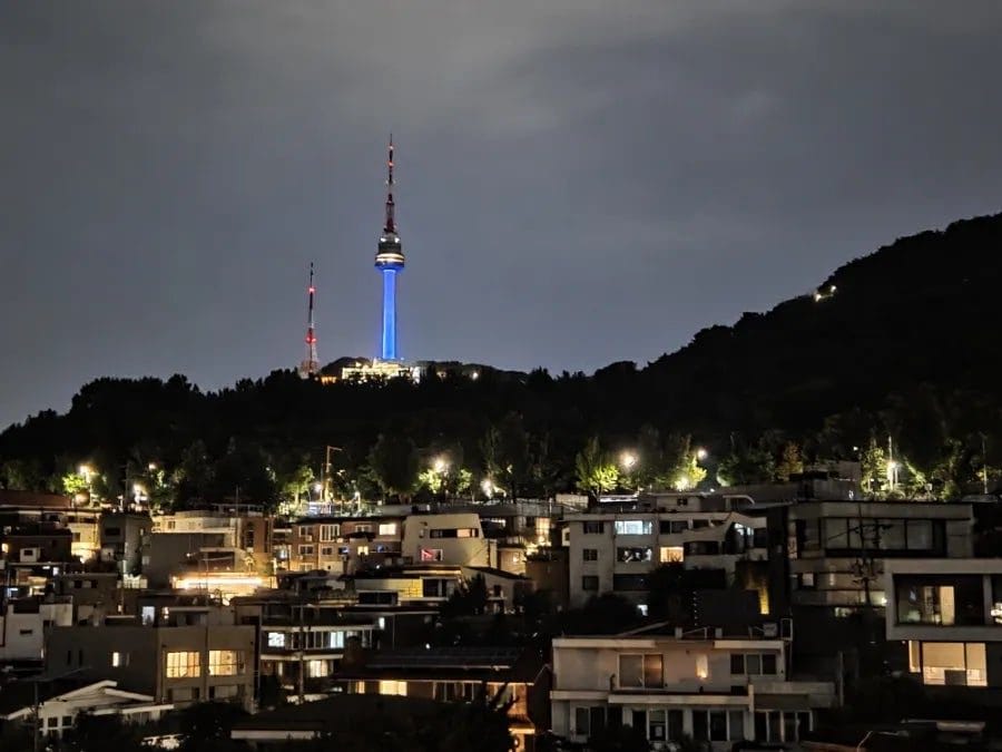 세로로, 가로로 여러 구도로 사진을 찍어본...(S25 최신폰이니 좀 잘나오는 것 같음)