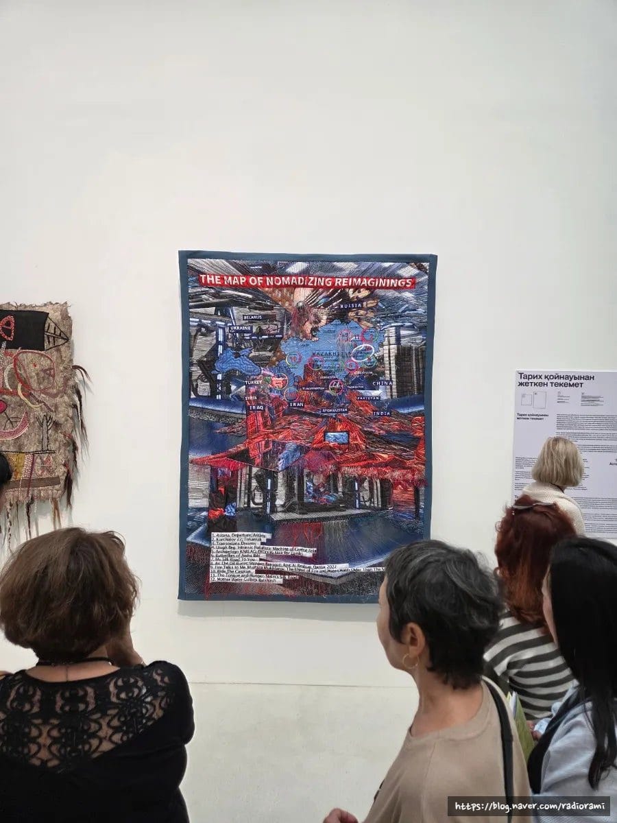 시간이 넉넉하지는 않아서 꼼꼼히 살펴보진 못했지만, 꽤나 예술에 진심인 관람객이 많아 보였음 ㅎㅎ