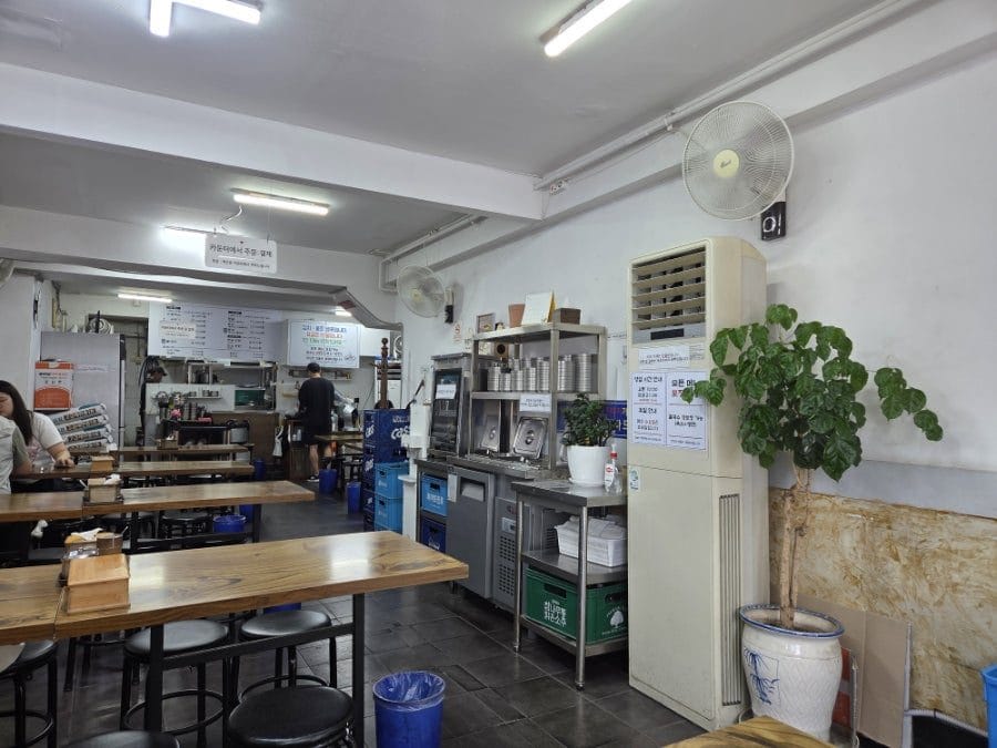 요즘 서울 고물가에서 찾기 힘든 보기드문 맛집으로 인정. 주머니 사정이 가벼우면 더더욱 추천😃